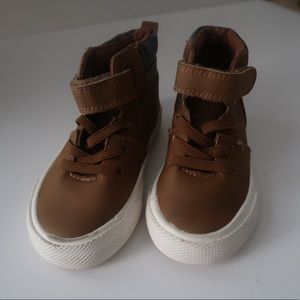 Baby never worn Velcro Boot